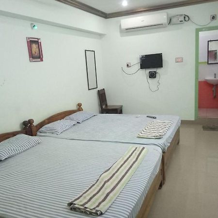 Sakthi Guest House&Residency Pillaittiruvasal Esterno foto